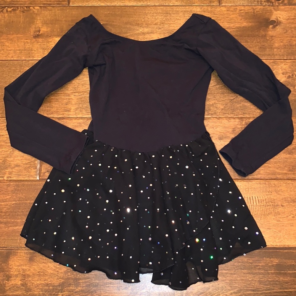 Girls long sleeve dance leotard size 6